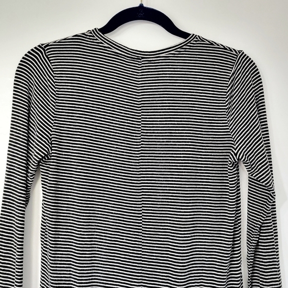 Athleta Black and White Striped Long Sleeve Top Size Small - Picture 5 of 9